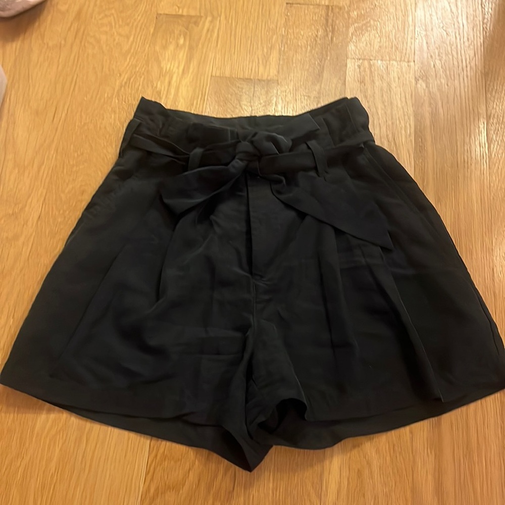 DIVIDED by H&M Black High Waisted Bow Shorts